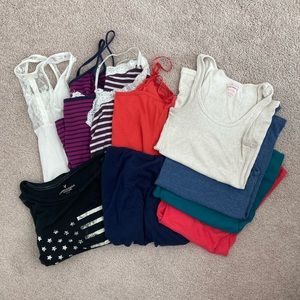 10 POUNDS OF WOMEN’S NAME BRAND SIZE SMALL CLOTHING..MANY ITEMS in this bundle!!